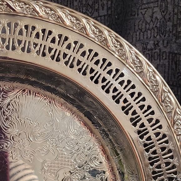 Vintage Wm Rogers & Son Spring Flowers 2011  Round Silverplate Pierced Tray EUC - Picture 5 of 9